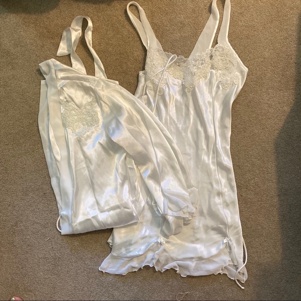 Silky white wedding lingerie nightgown & robe - S